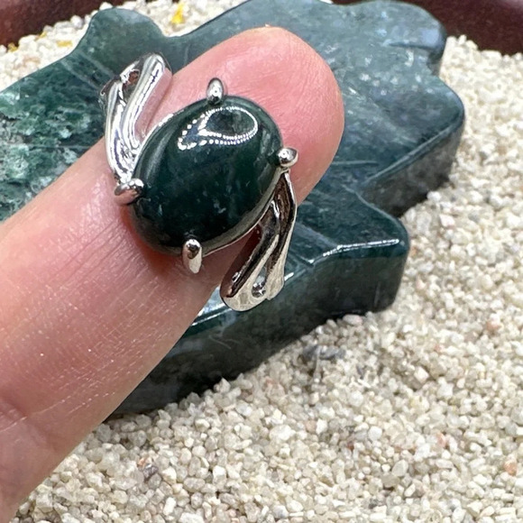 Alquimia Silver and Green Stone Ring - Picture 2 of 6